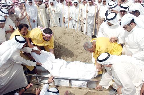 إلى مثواه الأخير