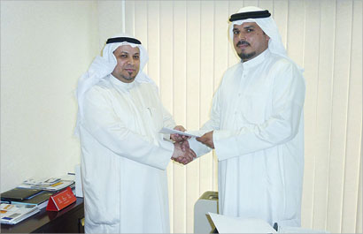 u0623u062du0645u062f u0639u0648u062fu0629 u0648u0641u0647u062f u0627u0644u0639u0635u0641u0648u0631 u0639u0642u0628 u062au0648u0642u064au0639 u0627u0644u0639u0642u062f