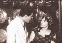 ممثلة ومطربة