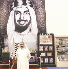 الزميل عبدالعزيز اليحيوح في متحف زايد