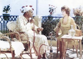 شادية في مشهد سينمائي