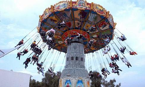 اشغال كامل لألعاب المدينة الترفيهية