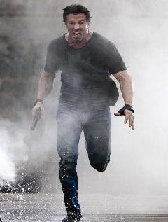 سيلفستر ستالون في دور بارني