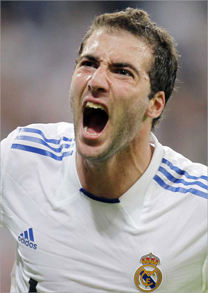 u0627u0644u0623u0631u062cu0646u062au064au0646u064a u0647u064au063au0648u064au0646 u0646u062cu0645 u0631u064au0627u0644 u0645u062fu0631u064au062f u064au062du062au0641u0644 u0628u0647u062fu0641u0647 u0641u064a u0645u0631u0645u0649 u0627u0633u0628u0627u0646u064au0648u0644 u0628u0631u0634u0644u0648u0646u0629 (u0627 u0628)