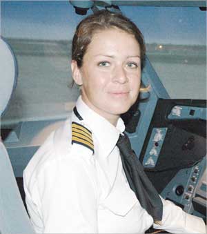 بلانشارد خلف مقود الطائرة