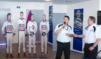 انغو يقدم اعضاء الفريق