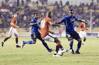 u0634u064au0643u0627u0628u0627u0644u0627 u0627u0644u0646u062cu0645 u0627u0644u0639u0627u0626u062f u0644u0635u0641u0648u0641 u0627u0644u0645u0646u062au062eu0628 u064au062au0644u0627u0639u0628 u0628u062fu0641u0627u0639 u062au0646u0632u0627u0646u064au0627 t(u062eu0627u0635 - u00abu0627u0644u0631u0627u064au00bb)r