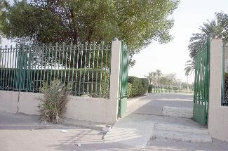 ... وسور كيفان ينتظر الازالة
