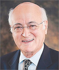 عبدالفتاح الجندلي... الأب البيولوجي 