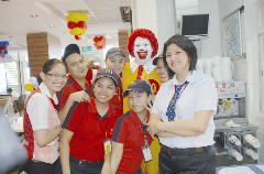 u00abu0631u0648u0646u0627u0644u062f u0645u0627u0643u062fu0648u0646u0627u0644u062fu00bb u0645u0639 u0627u0644u0632u0628u0627u0626u0646r