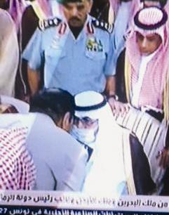 المشير طنطاوي معزيا خادم الحرمين