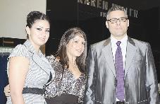 مدير التسويق مع نانسي ومروه