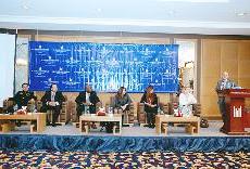 u0627u0644u0645u062au062du062fu062bu0648u0646 u0641u064a u0627u0644u0645u0624u062au0645u0631r