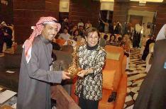 موضي الحمود مكرمة أحد الفائزين