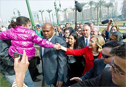 u0643u0644u064au0646u062au0648u0646 u0641u064a u0645u064au062fu0627u0646 u0627u0644u062au062du0631u064au0631 u0623u0645u0633 (u0627 u0641 u0628)