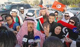 مسلم البراك متحدثاً للمعتصمين