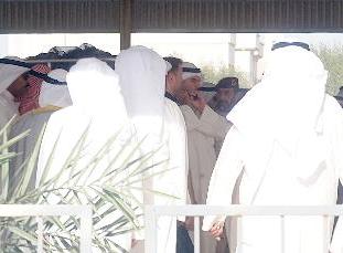 u062eu0627u0644u062f u0627u0644u0623u062du0645u062f u0645u062du0645u0648u0644u0627u064b u0639u0644u0649 u0627u0643u062au0627u0641 u0645u062du0628u064au0647