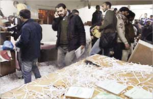 أوراق مفرومة... هل هذا كاف لحفظ سرية المعلومات؟