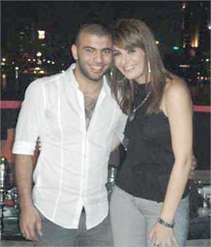 متعب مع زوجته يارا نعوم