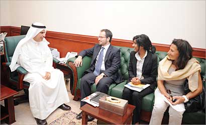 u0627u0644u0641u0636u0627u0644u0629 u0645u062cu062au0645u0639u0627u064b u0645u0639 u0648u0641u062f u00abu0647u064au0648u0645u0627u0646 u0631u0627u064au062au0633 u0648u0648u062au0634u00bb