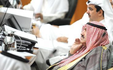 ناصر المحمد «جاهزاً» بالرد على محاور الاستجواب