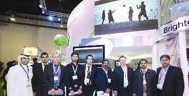 u0627u0644u0633u0627u0644u0645 u0645u062au0648u0633u0637u0627 u0639u062fu062fu0627 u0645u0646 u0645u0645u062bu0644u064a u0627u0644u0634u0631u0643u0627u062a