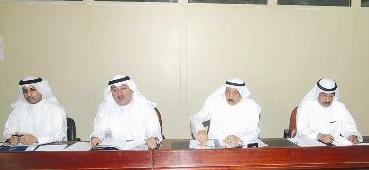 u0639u0645u0627u062f u0628u0648u062eu0645u0633u064au0646 u0645u062au0631u0626u0633u0627u064b u0627u0644u062cu0645u0639u064au0629 u0627u0644u0639u0645u0648u0645u064au0629t (u062au0635u0648u064au0631 u0632u0643u0631u064au0627 u0639u0637u064au0629)