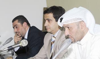 u0627u0644u0635u0631u0627u0641 u0645u062au0631u0626u0633u0627 u0639u0645u0648u0645u064au0629 u0627u0644u0634u0631u0643u0629 u0623u0645u0633 tt(u062au0635u0648u064au0631 u0646u0627u064au0641 u0627u0644u0639u0642u0644u0629)