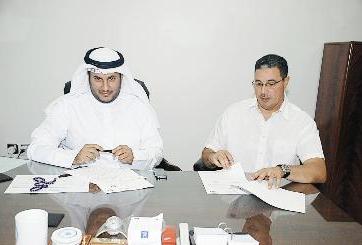  حمد الردعان مع محمد بن كعبار (صورة ارشيفية)