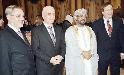 سفراء العراق وسورية وعمان وبريطانيا