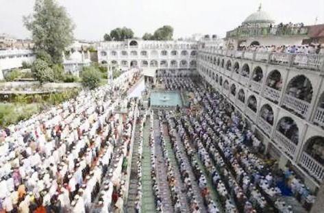 صلاة العيد في النيبال