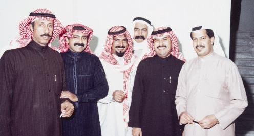 مع زملائه في العمل سنة 1978