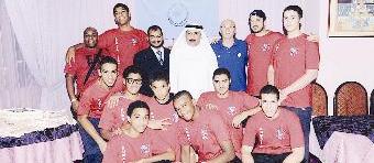 u0644u0642u0637u0629 u062cu0645u0627u0639u064au0629 u0644u0641u0631u064au0642 u0633u0644u0629 u0627u0644u0643u0648u064au062a u064au062au0648u0633u0637u0647u0645 u0643u0645u0627u0644 u062du0633u064au0646