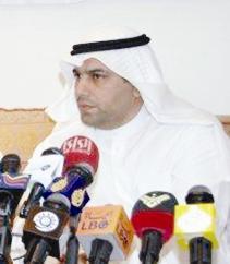 حسين جمال متحدثاً