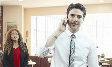 أحمد عز في مشهد من فيلم «حلم عزيز»