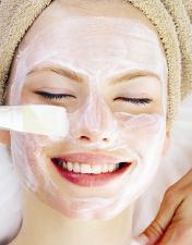 العناية بالبشرة أيام البرد في الشتاء