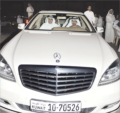  ... والسعدون والصيفي لحظة وصولهما للمشاركة في التجمع (تصوير موسى عياش)