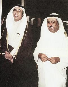 مع حاكم الشارقة الشيخ سلطان القاسمي عام 1982