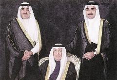 مع ابنيه عبدالعزيز وفواز عام 2003