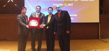  u062au0631u062cu0645u0627u0646 u064au062au0633u0644u0645 u0627u0644u062cu0627u0626u0632u0629 u062eu0644u0627u0644 u0627u0644u062du0641u0644r