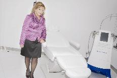 السيدة سمر في عيادة التنحيف 