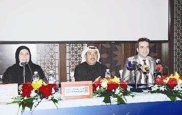 u0627u0644u0645u062au062du062fu062bu0648u0646 u0641u064a u0627u0644u0645u0624u062au0645u0631 u0627u0644u0635u062du0627u0641u064at  (u062au0635u0648u064au0631 u0623u062du0645u062f u0639u0645u0627u062f)