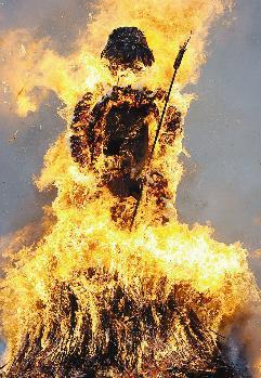 النار تأكل الثلج