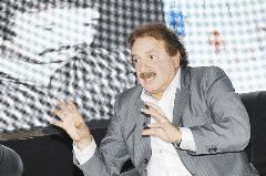 محمد المنصور في رثاء شقيقه