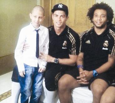 رونالدو حقق أمنية الطفل الكويتي المريض بحضور مارسيلو