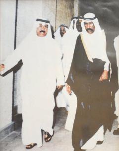 المهندس سلمان محمد البحوه مستقبلا المغفور له الشيخ سعد العبدالله في احدى المناسبات