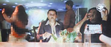 مشهد من حلقة «الفائدة الثامنة من السفر»		(تصوير علي السالم)