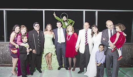 احتفالية أسرية مع «فطوطة» بخطوبة دنيا سمير غانم