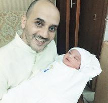 u062eu0627u0644u062f u0627u0644u0628u0631u064au0643u064a u0645u0639 u0627u0628u0646u062au0647 u0634u064au062eu0629r