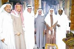 في «الغرباء» مع «كامل الأوصاف» الفنان الراحل غانم الصالح